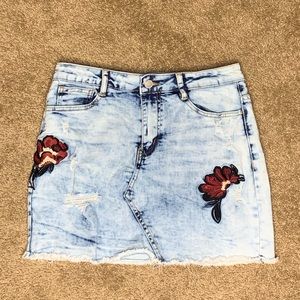 Flower print jean mini skirt
